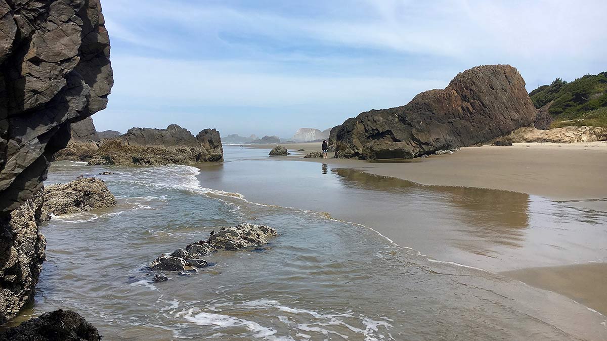 Beach with large rocks